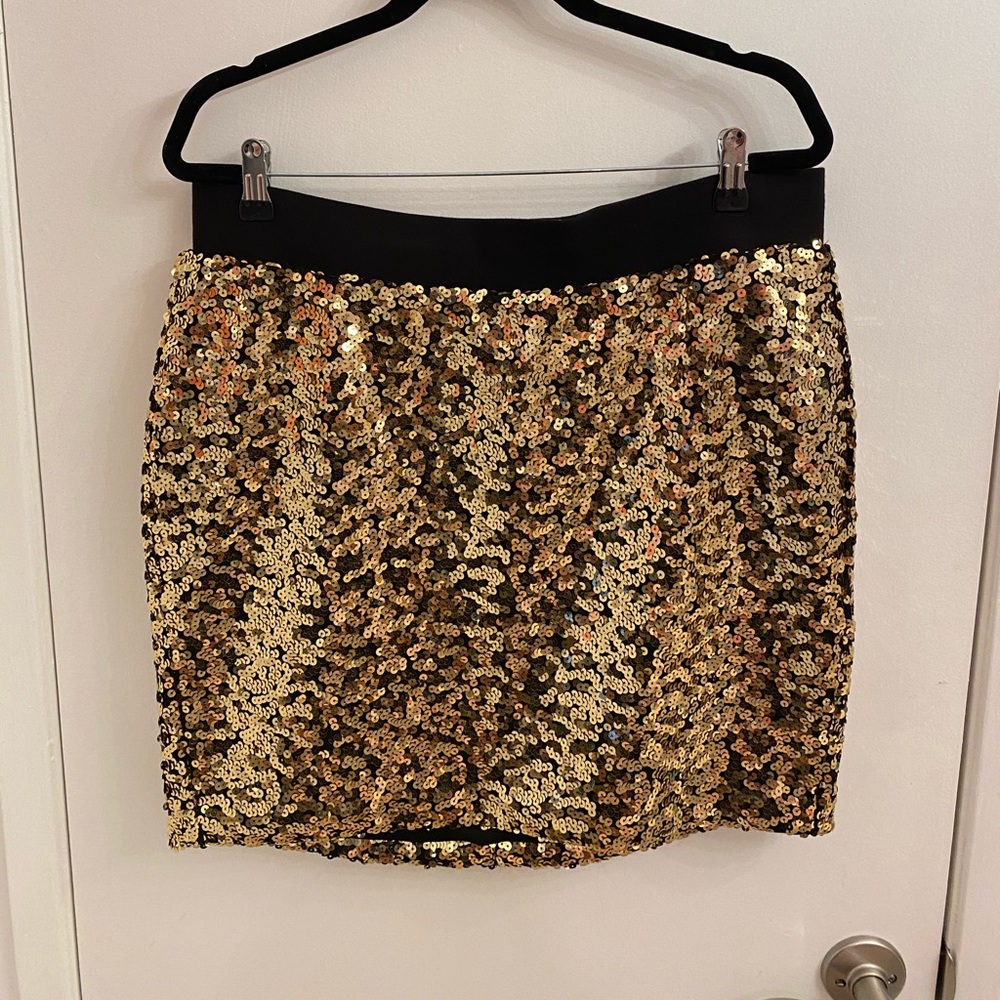 Torrid Sequin Mini Skirt - Size 0 - NWT